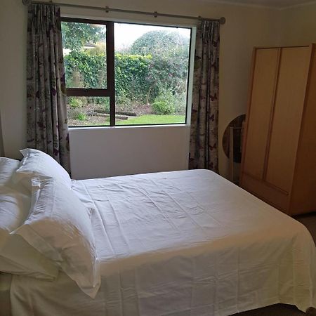 Garden Retreat Apartment Otaki Exterior foto