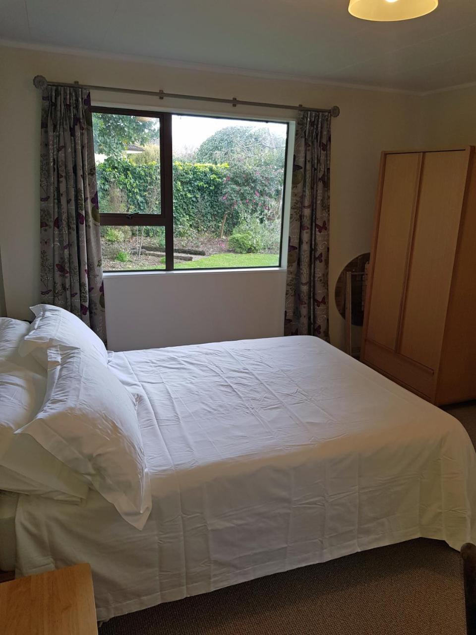 Garden Retreat Apartment Otaki Exterior foto