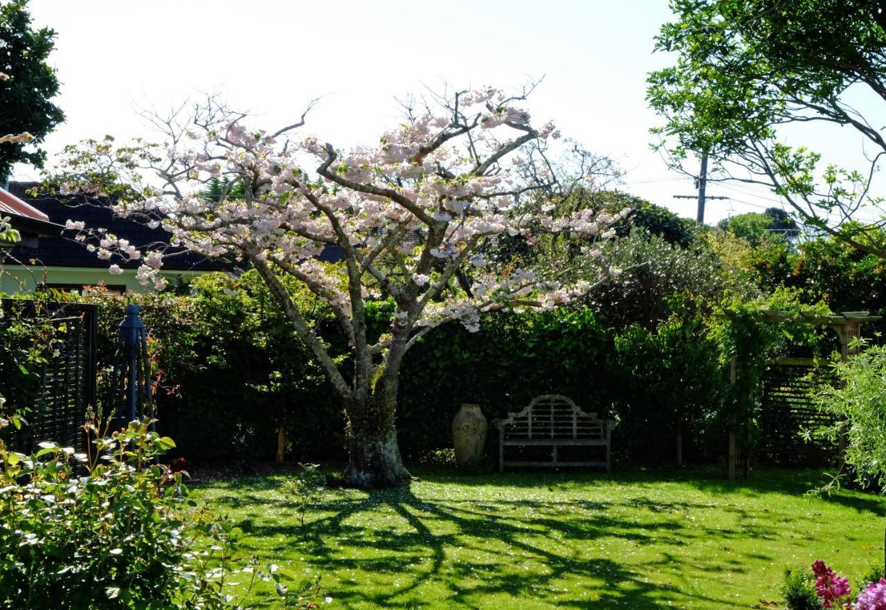 Garden Retreat Apartment Otaki Exterior foto